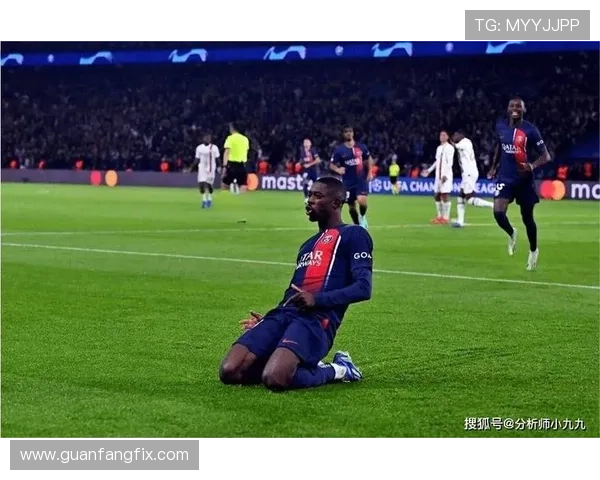 前巴萨高层:为了让皇马工作人员放巴萨队歌,我给他几根火腿 前巴萨高层:为了让皇马工作人员放巴萨队歌,我给他几根火腿